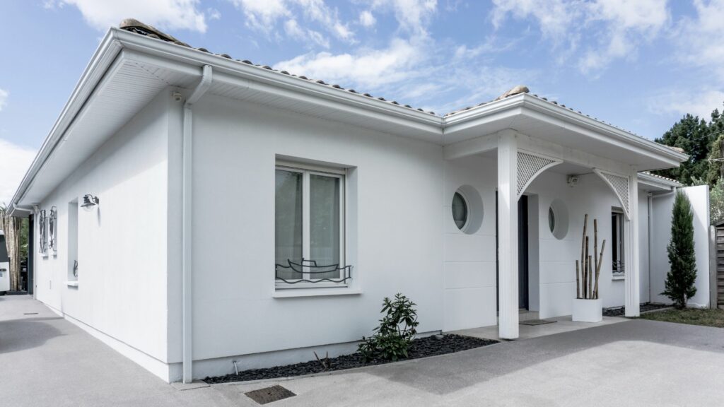 Maisons Bati Sud, constructeur de maisons en Gironde - Photo réalisation de villa balnéaire du bassin d'Arcachon