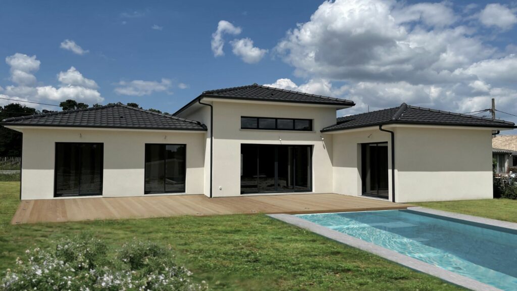 Maisons Bati Sud, constructeur de maisons en Gironde - Photo réalisation de maison moderne ultra lumineuse